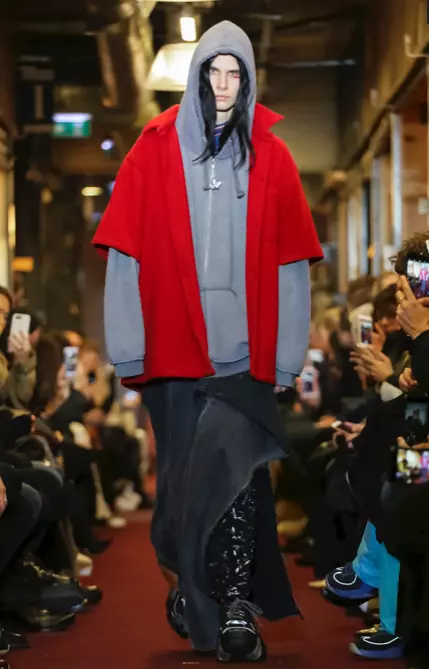 VTEMENTS MENSWEAR Fall Winter 2018 PARIS13