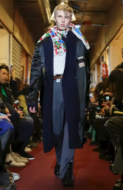 VETEMENTS MENSWEAR Fall Winter 2018 Paris2