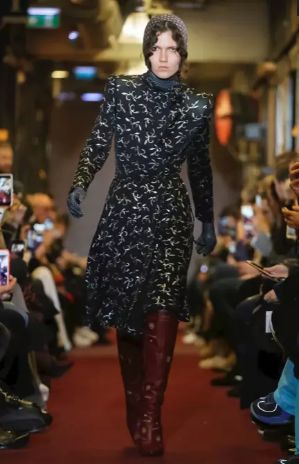 VETEMENTS BĂRBAȚI TOAMNĂ IARNA 2018 PARIS34