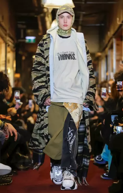 VETEMENTS MENSWEAR FALL WINTER 2018 PARIS37