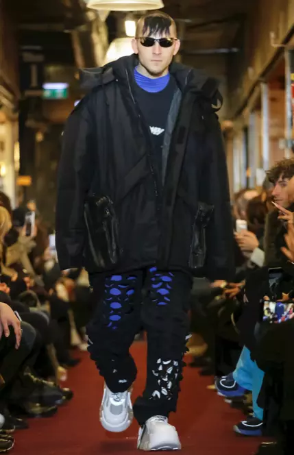 VETEMENTS MENSWEAR FALL WINTER 2018 PARIS38