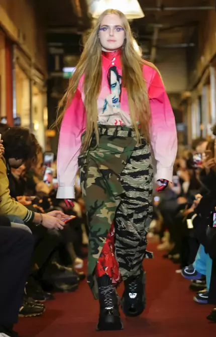 VETEMENTS MENSWEAR FALL WINTER 2018 PARIS5