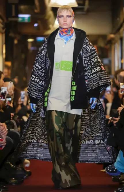 VETEMENTS MENSWEAR isubu igba otutu 2018 PARIS54