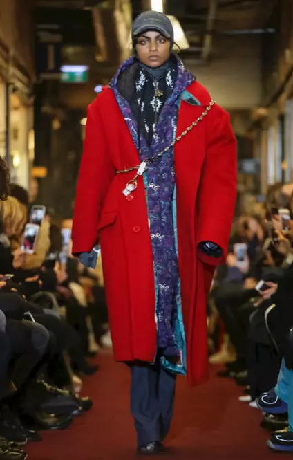 I-VETEMENTS MENSWEAR FALL WINTER 2018 PARIS57