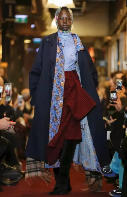 VETEMENTS BĂRBAȚI TOAMNĂ IARNA 2018 PARIS58