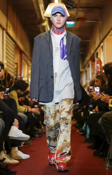 VETEMENTS MENSWEAR FALL WINTER 2018 PARIS23