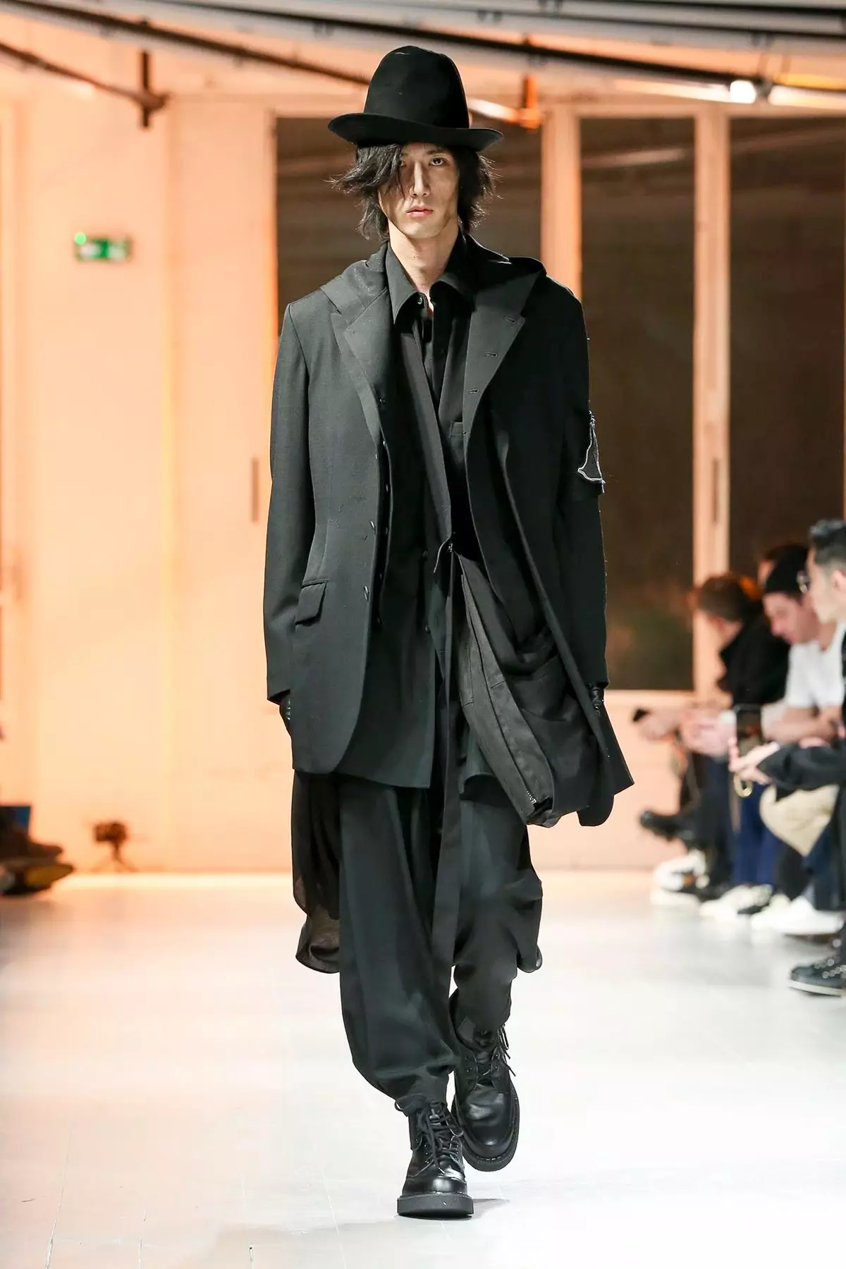 Yohji Yamamoto Menswear Thu / Đông 2020 Paris 42134_14