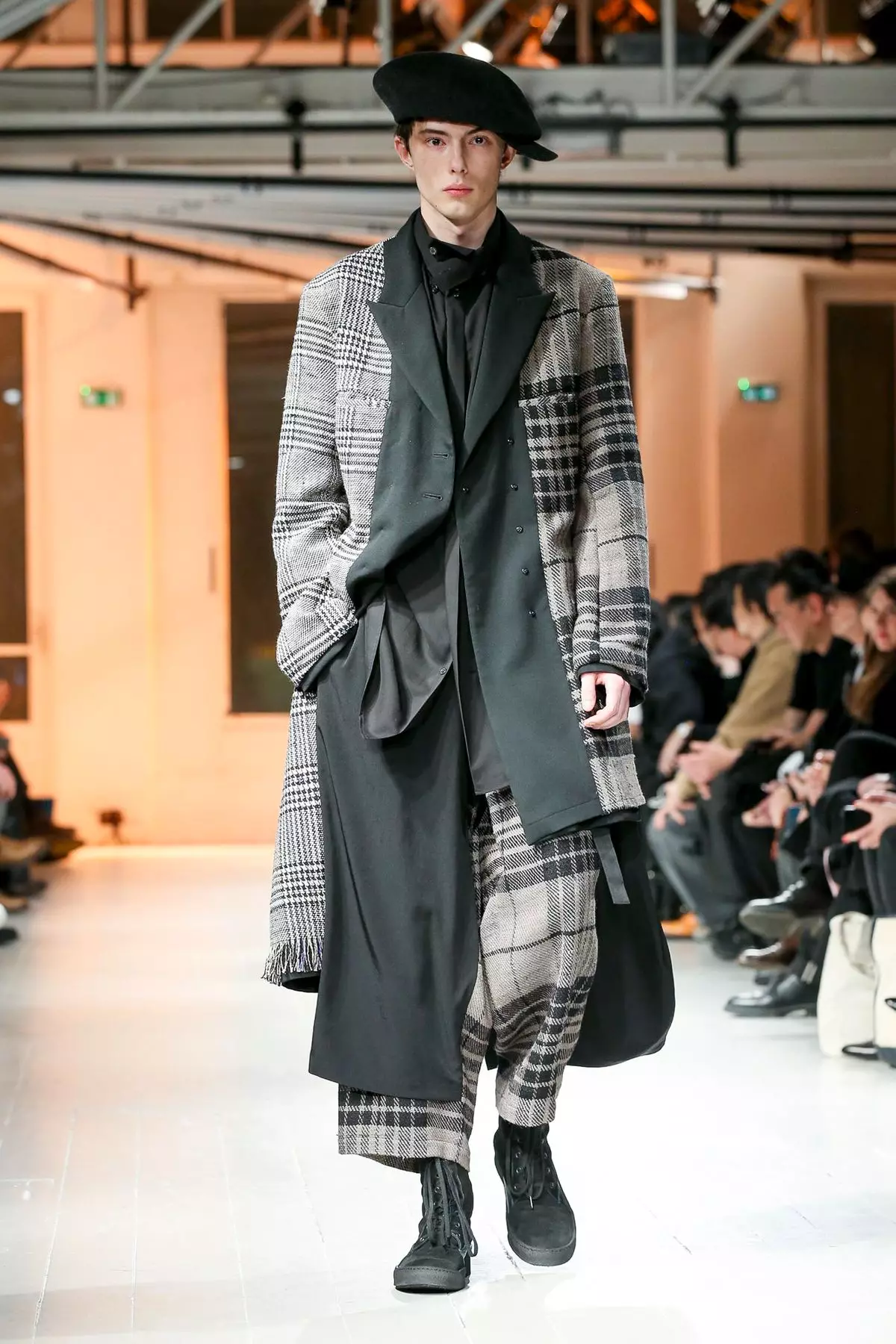 Yohji Yamamoto Menswear Fall/Winter 2020 Parys 42134_5