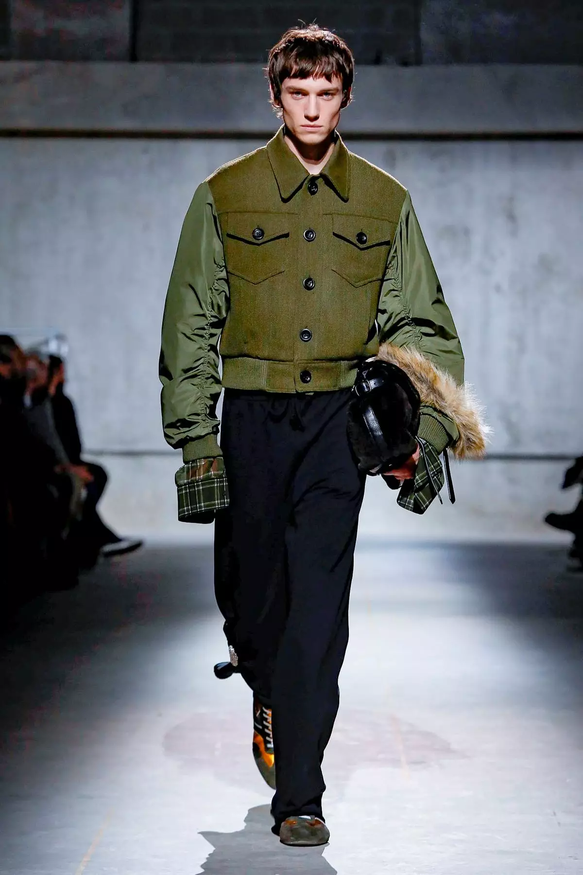 Мужчынская адзенне Dries Van Noten восень/зіма 2020 Парыж 42177_21