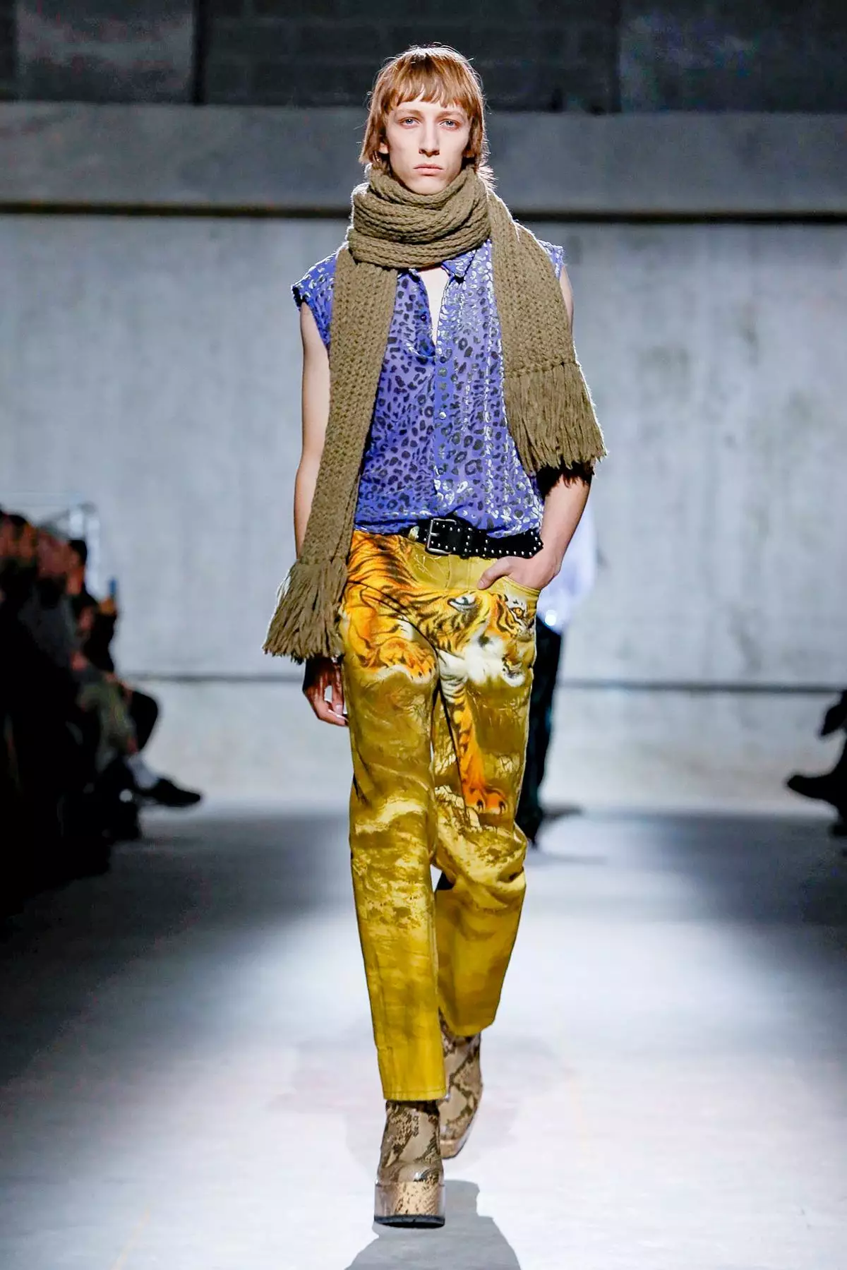 Dries Van Noten მამაკაცის ტანსაცმელი შემოდგომა/ზამთარი 2020 პარიზი 42177_7