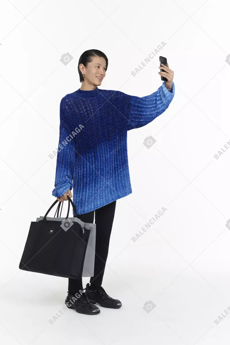 Balenciaga i luma o le tautoulu 2020 42385_16