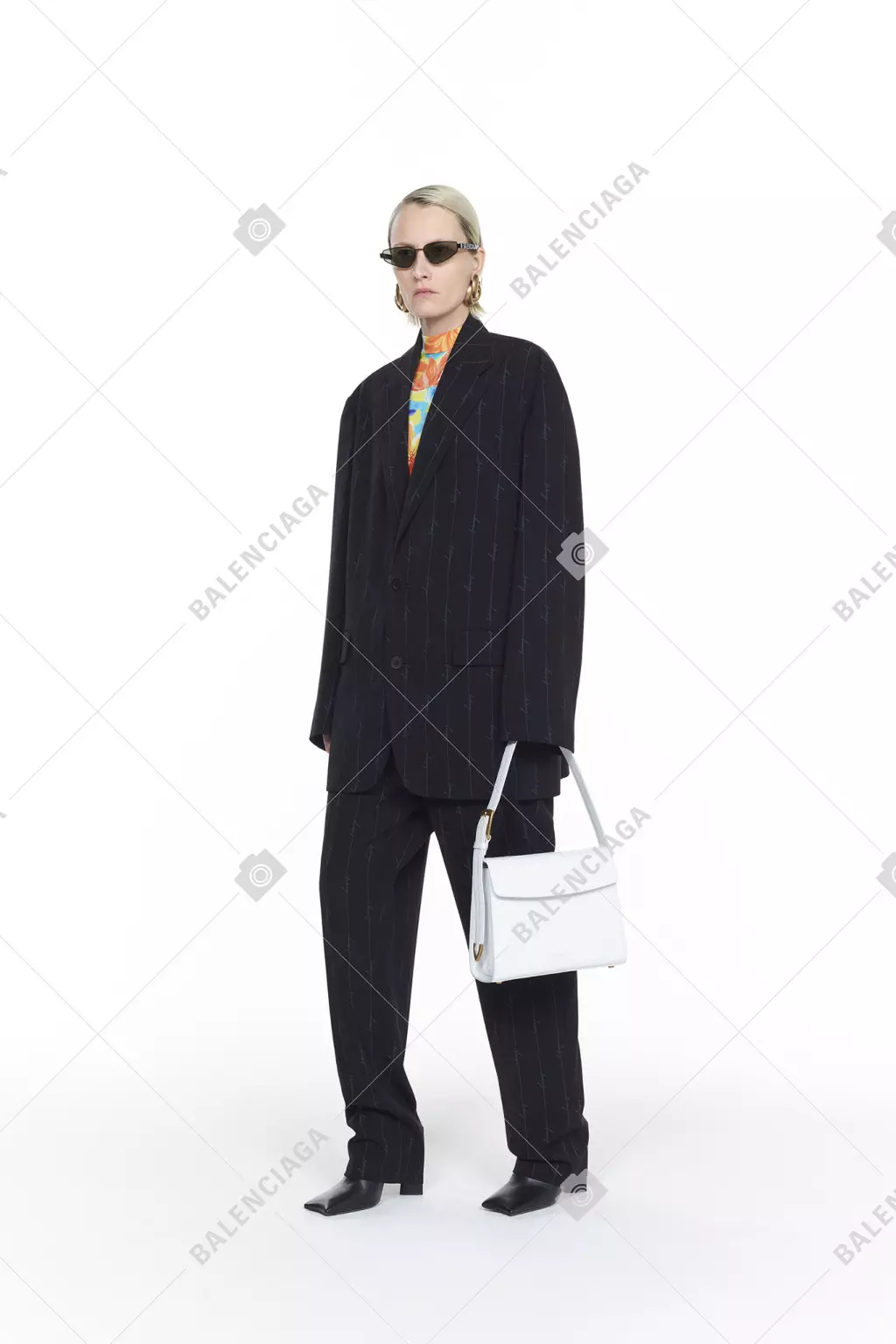 Balenciaga i luma o le tautoulu 2020 42385_48