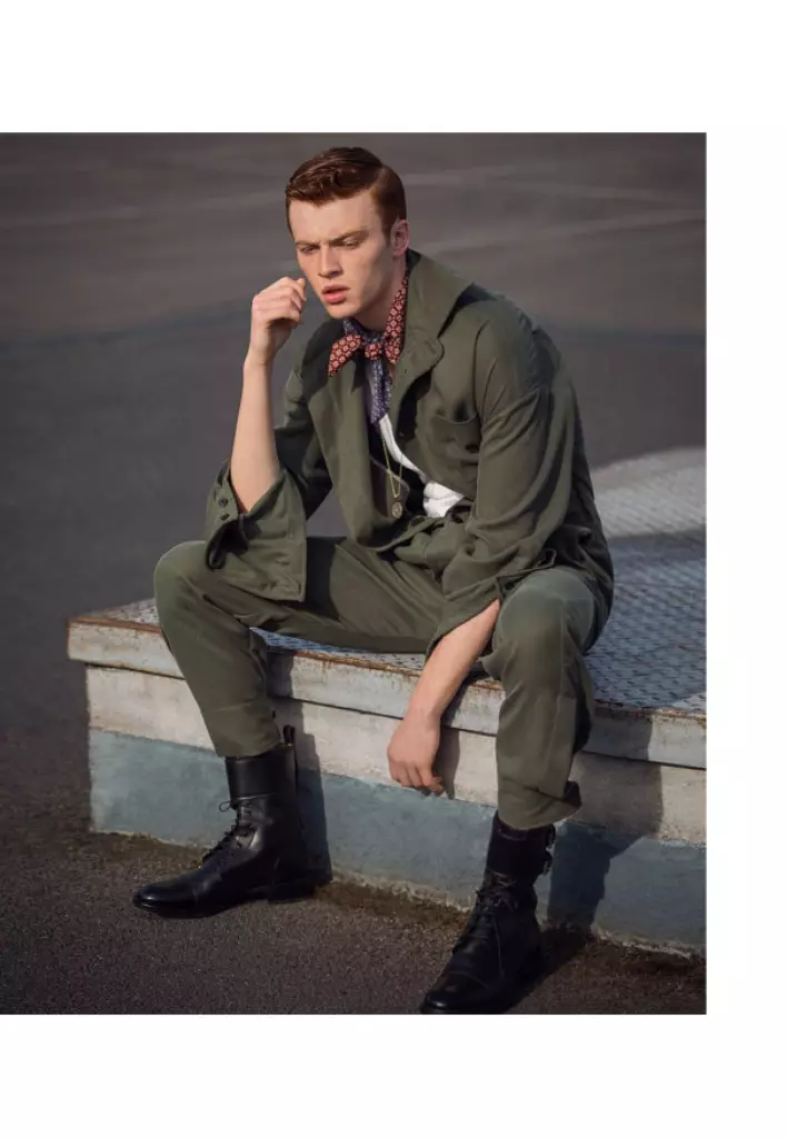 JAKE SHORTALL VOOR HARPER'S BAZAAR MAN INDONESI DOOR IAKOVOS KALAITZAKIS