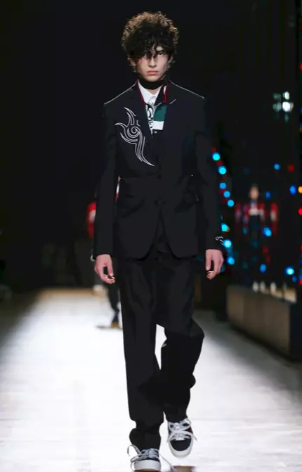 DIOR HOMME MENSWEAR האַרבסט ווינטער 2018 פּאַריז36