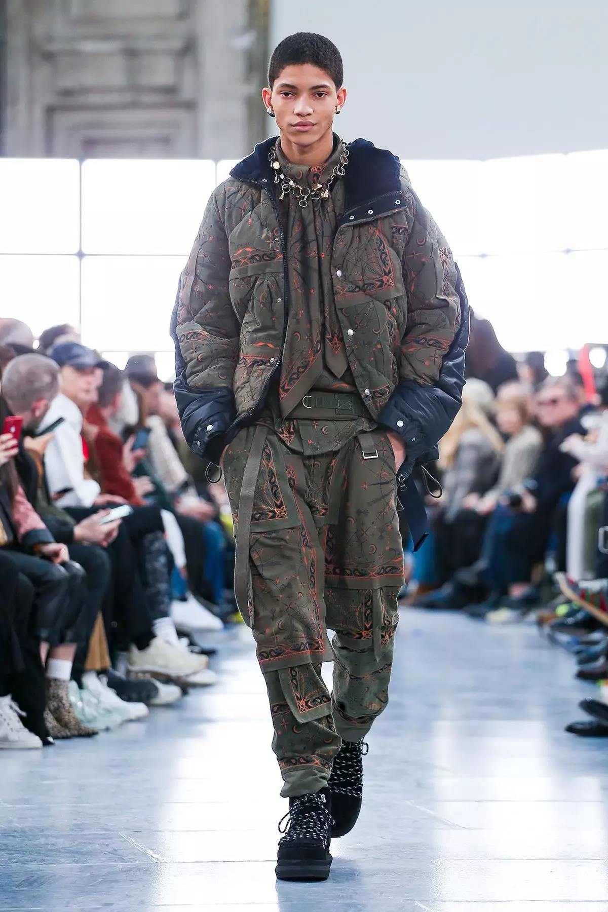 Sacai Mans & Vroue Herfs/Winter 2020 Parys 42752_37