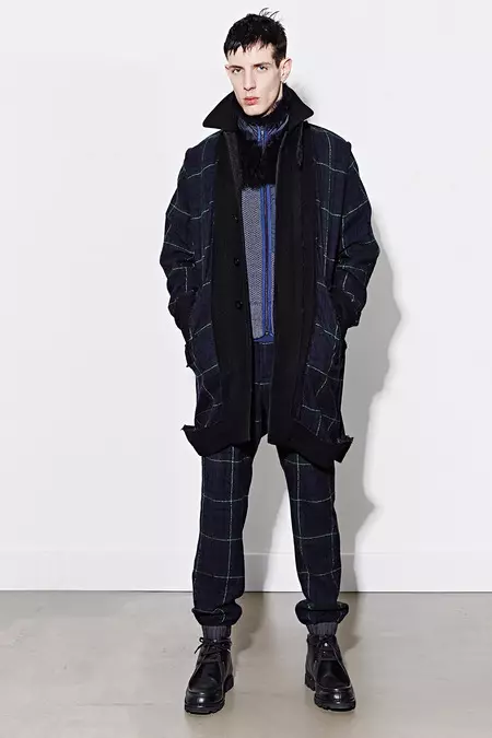 Sacai_024_1366.450x675