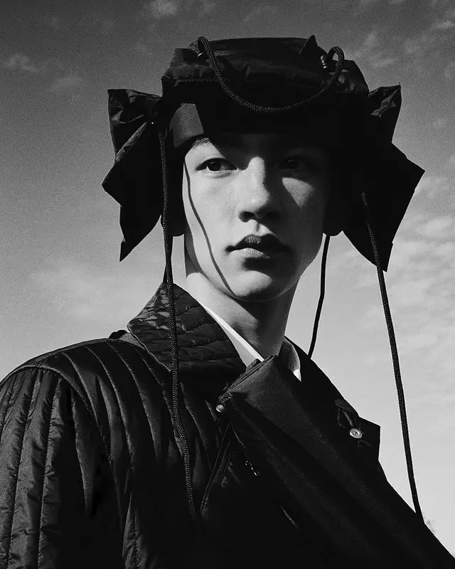 CRAIG GREEN Spring/Summer '21 සඳහා Jack Davison විසින් රචිත රූප මාලාවන් කිහිපයක් මෙන්න.