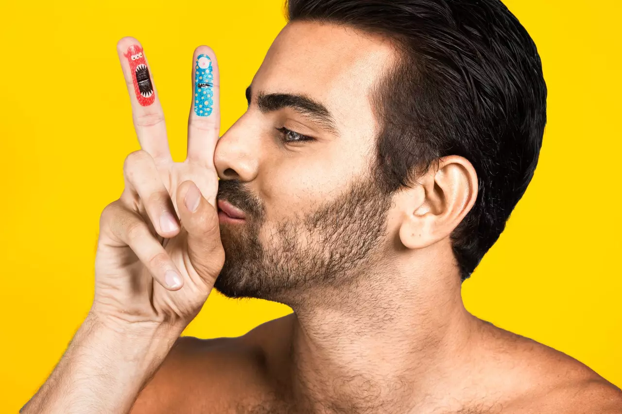 Tout moun renmen Nyle DiMarco, dènyèman fotograf Eric Pietrangolare te kaptire Nyle nan ANTM #22 tire pou diferan magazin. Isit la nan yon gade vit nan travay yo toget