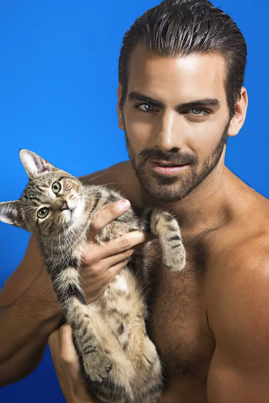 Elkenien hâldt fan Nyle DiMarco, de lêste tiid hat fotograaf Eric Pietrangolare Nyle fan ANTM #22 sjitten foar ferskate tydskriften. Hjir is in sneak Peek fan harren wurk toget