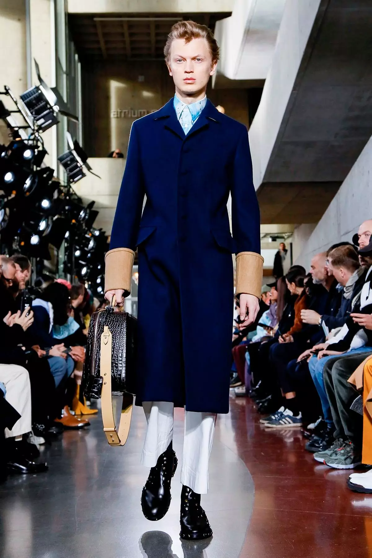 Pánske oblečenie Lanvin jeseň/zima 2020 v Paríži 43024_48