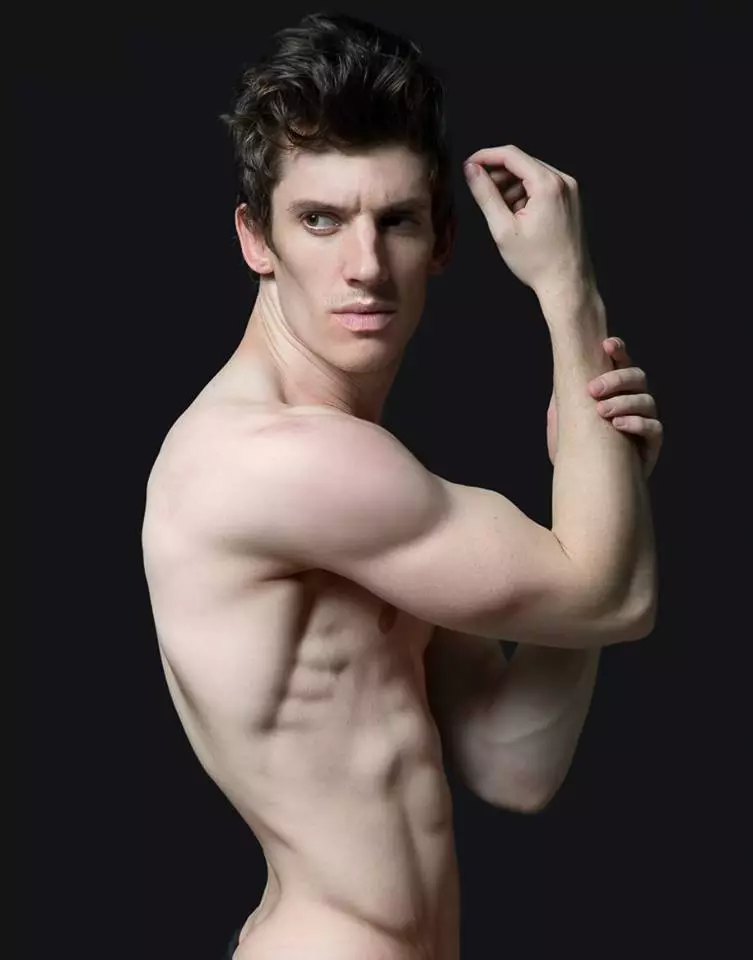 Australian dancer:model Joseph Simons ni Brian4