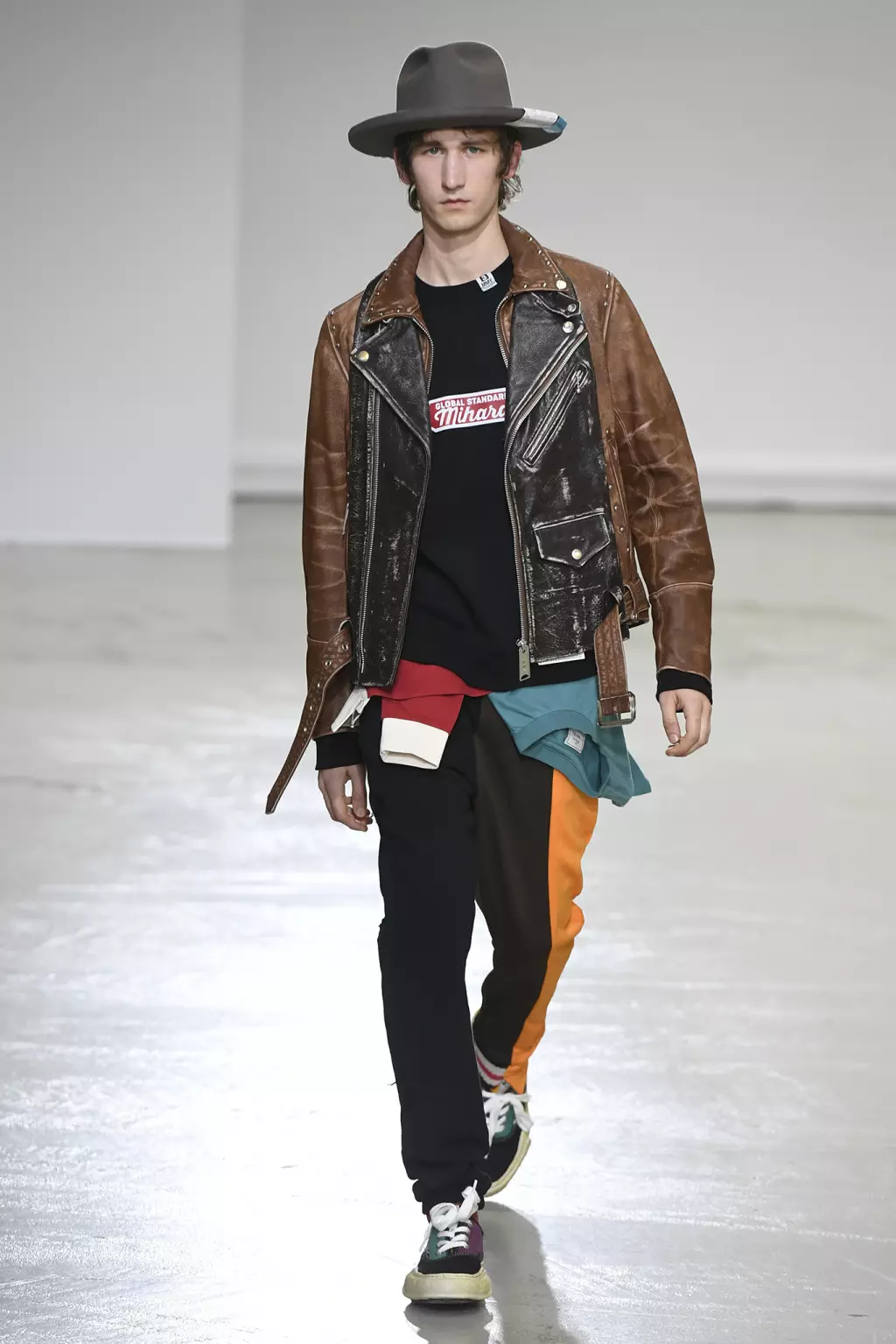 I-MAISON MIHARA YASUHIRO Ikwindla ye-Menswear/Winter 2020 Paris 43197_22