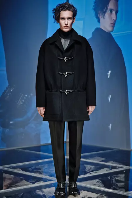 Balenciaga_014_1366.450x675