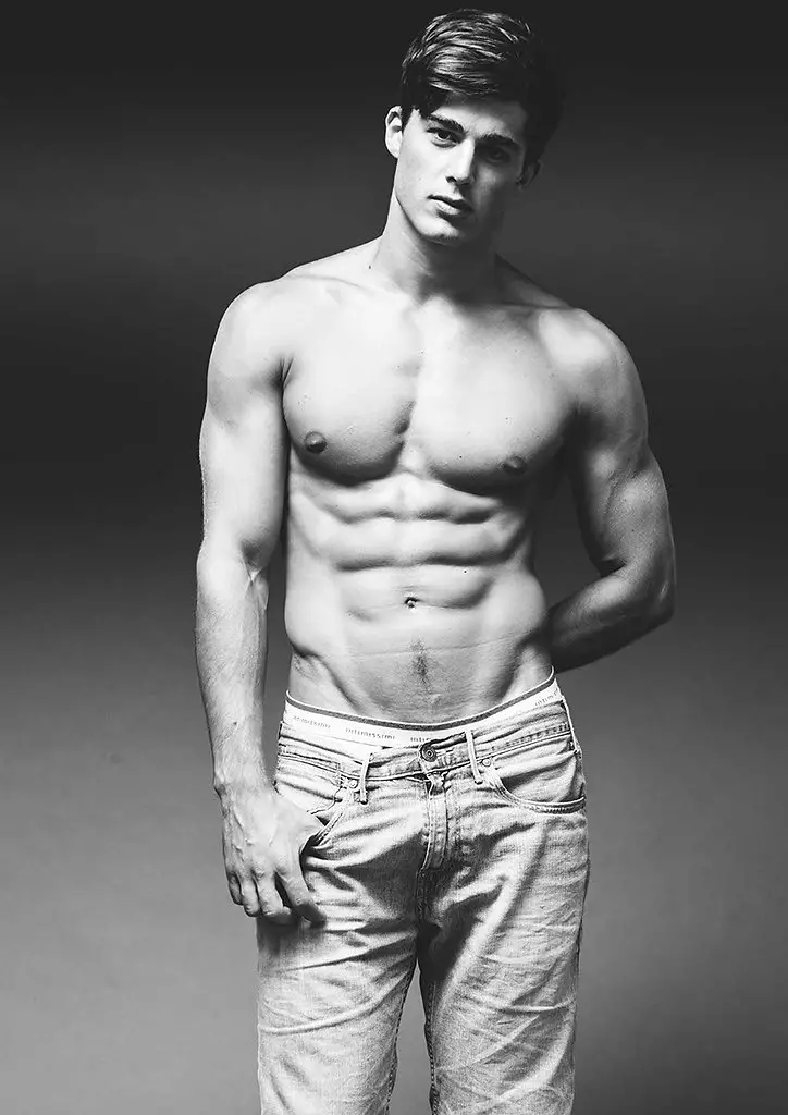 Darren Black Photography tərəfindən Pietro Boselli