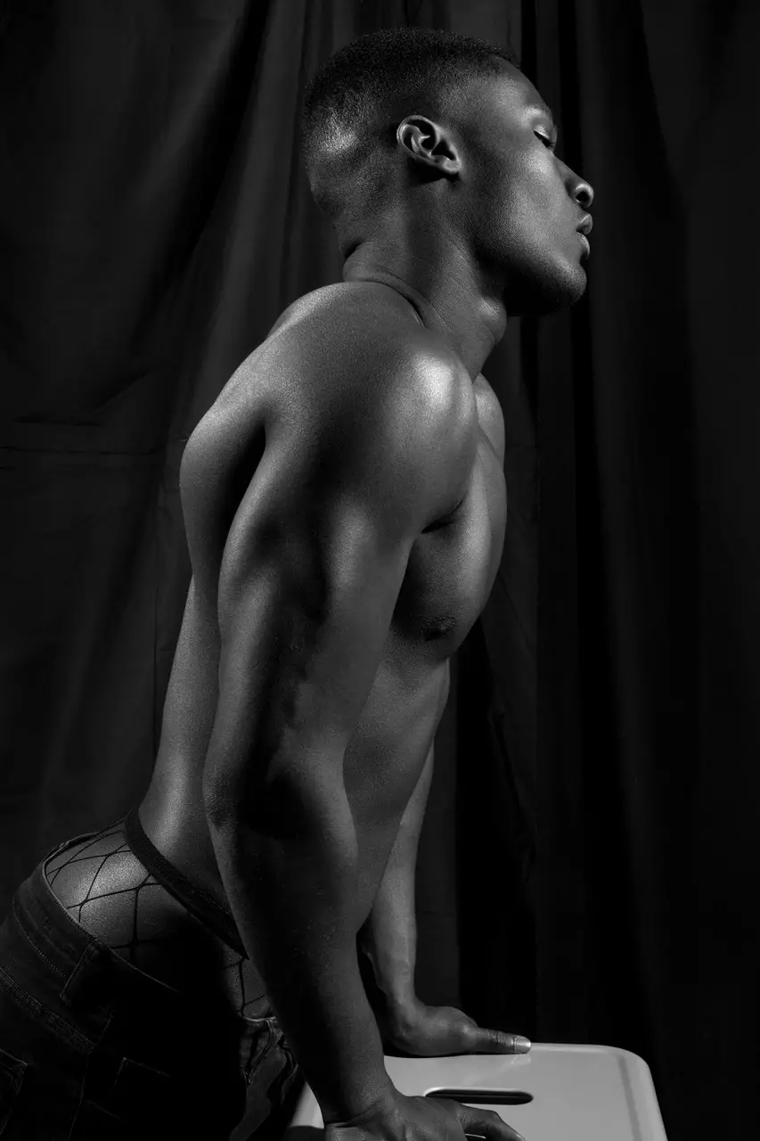 Alexander Adu by Christian Holthausen4