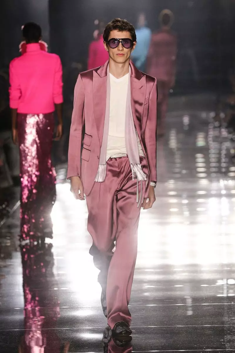 Os looks da roupa masculina de Tom Ford outono/inverno 2020 43847_12