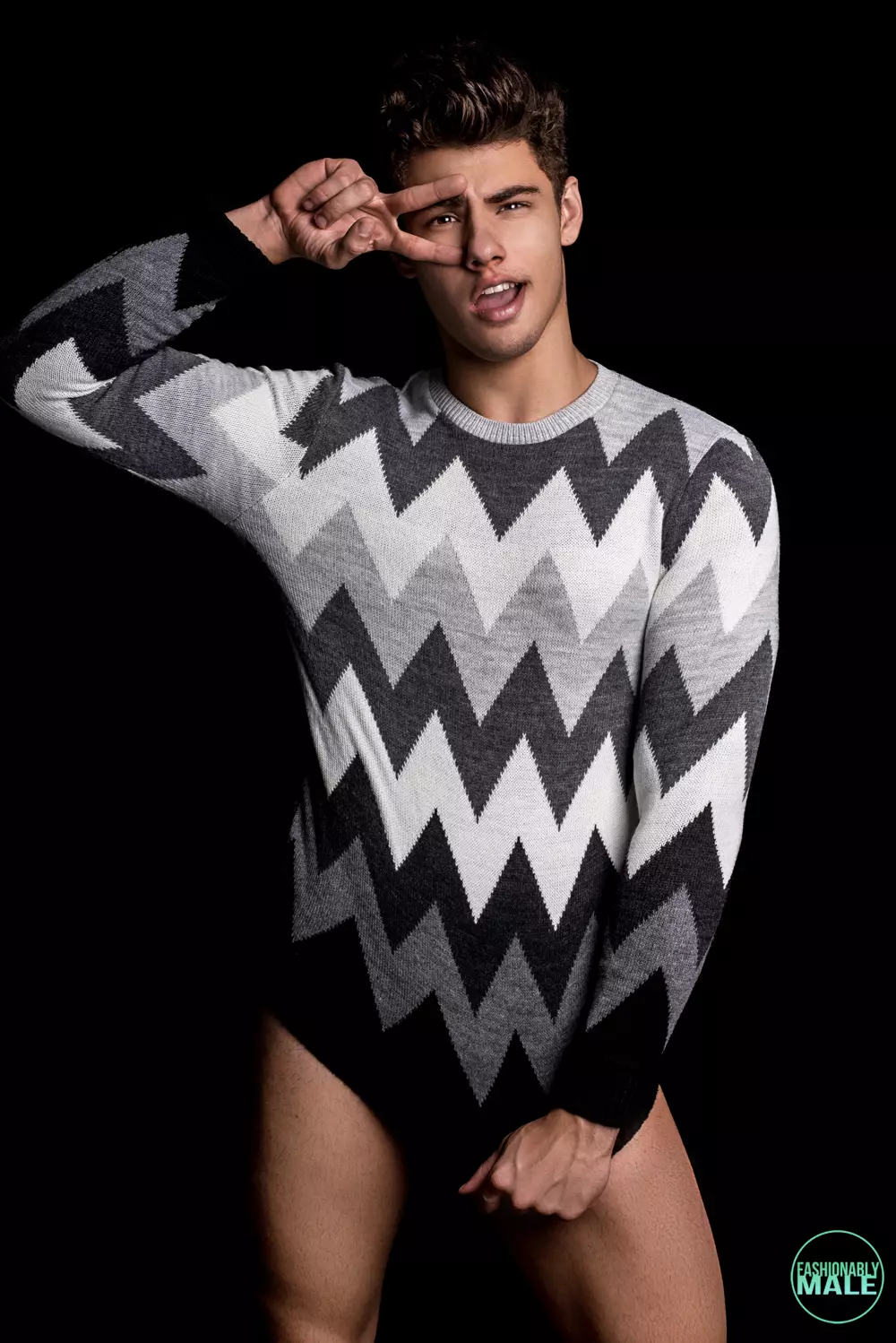 Gabriel Riccieri โดย Jeremy Holden สำหรับ Fashionally Male2