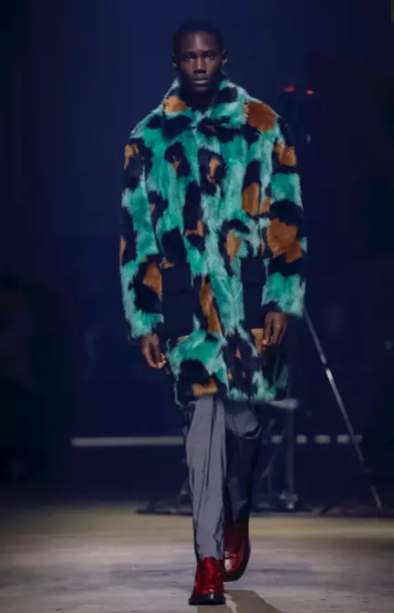 KENZO ผู้ชาย & ผู้หญิง MENSWEAR FALL WINTER 2018 PARIS30