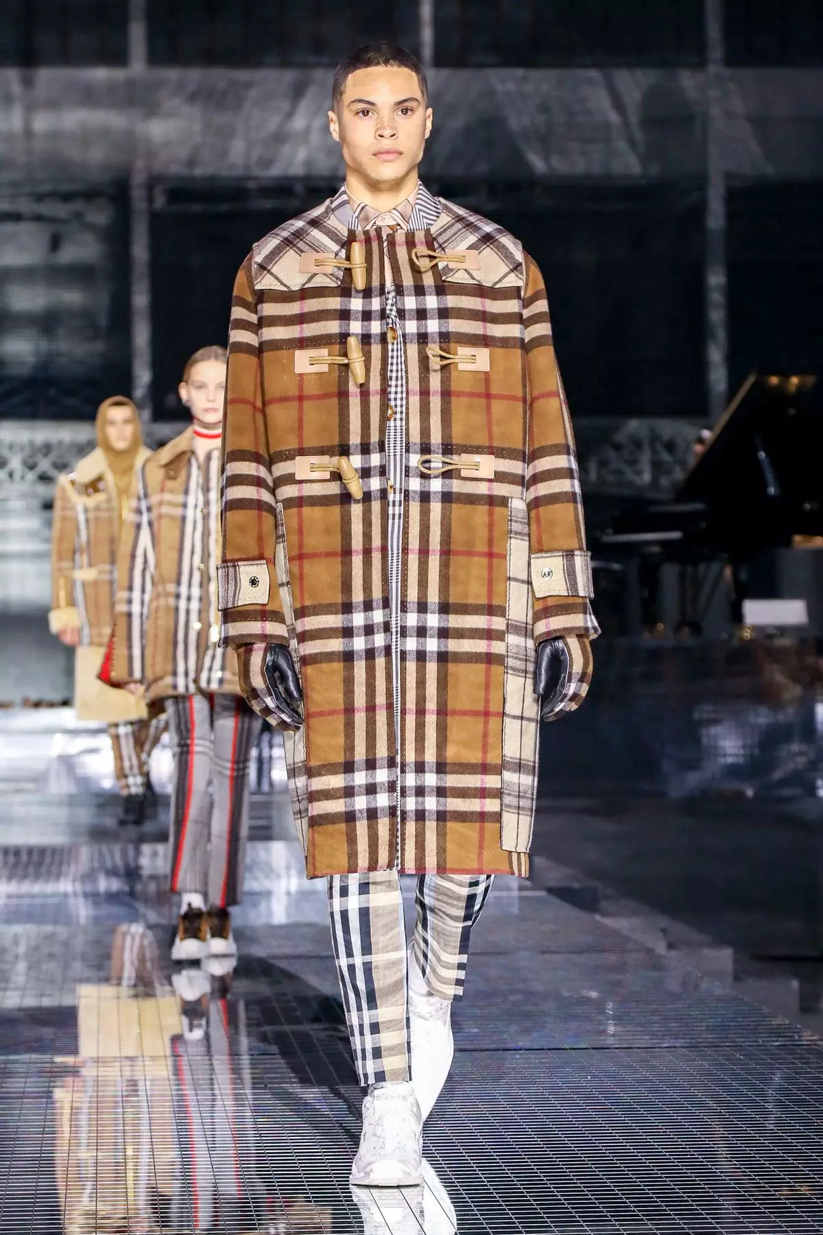 Burberry Ready To Wear есен/зима 2020 година Лондон 44185_11