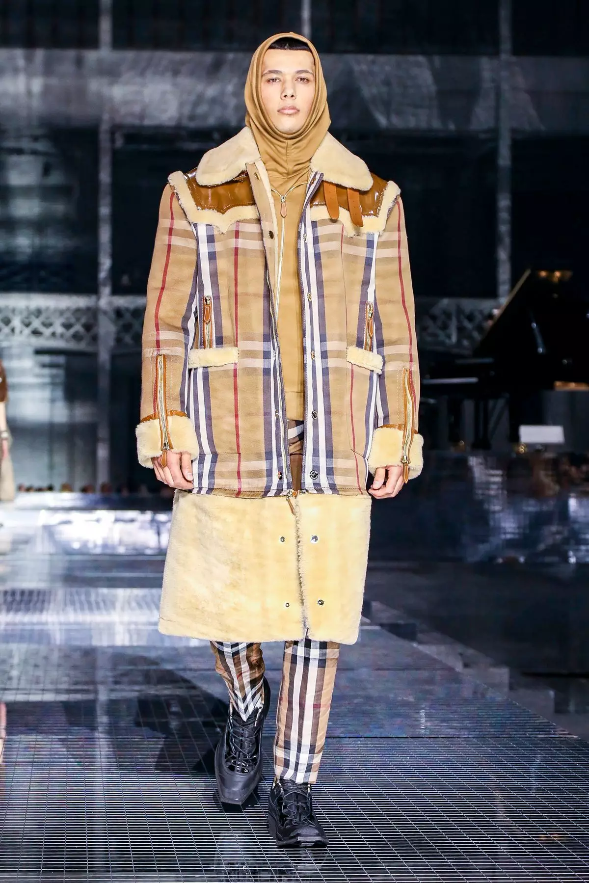 Burberry Ready To Wear efterår/vinter 2020 London 44185_12