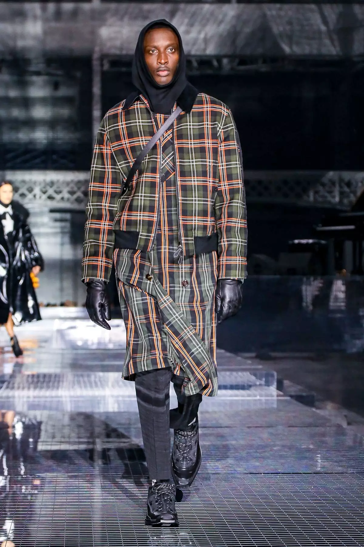 „Burberry Ready To Wear“ 2020 m. rudenį/žiemą Londone 44185_25