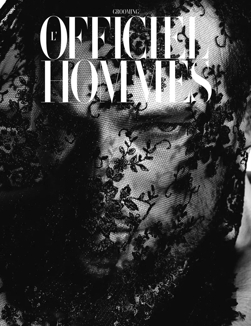 Dan Murphy grianghraf de Chuando & Frey, styled le Brian Anderson agus groomed ag Nigel Stanislaus, don eagrán is déanaí de L’Officiel Hommes Singapore.