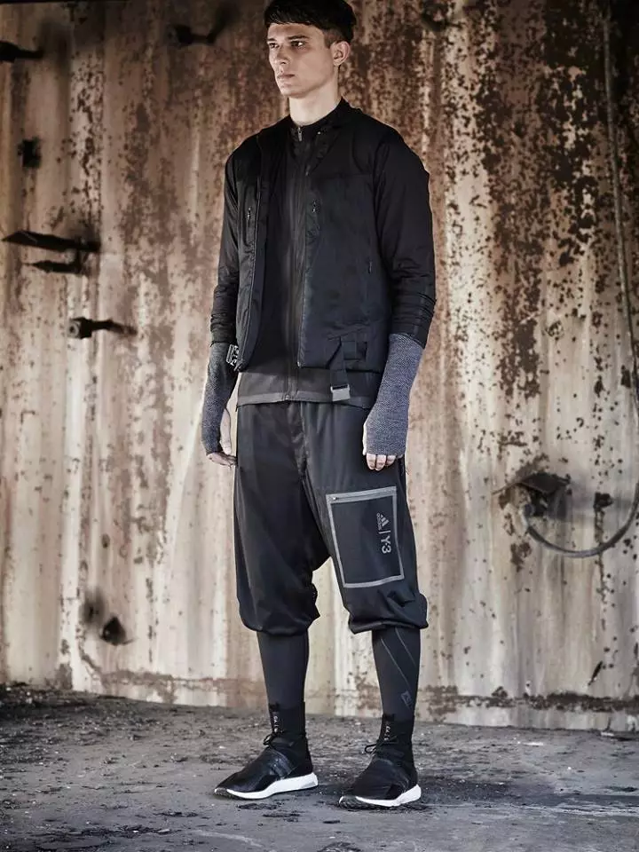 Y-3 SPORT een capsulecollectie van zeer functionele sportkleding van adidas en Yohji Yamamoto - nu verkrijgbaar op Y-3SPORT.com