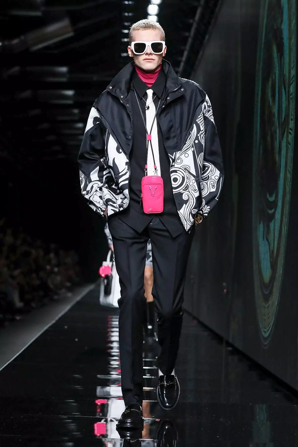 Versace Ready To Wear осінь/зима 2020, Мілан 44569_38