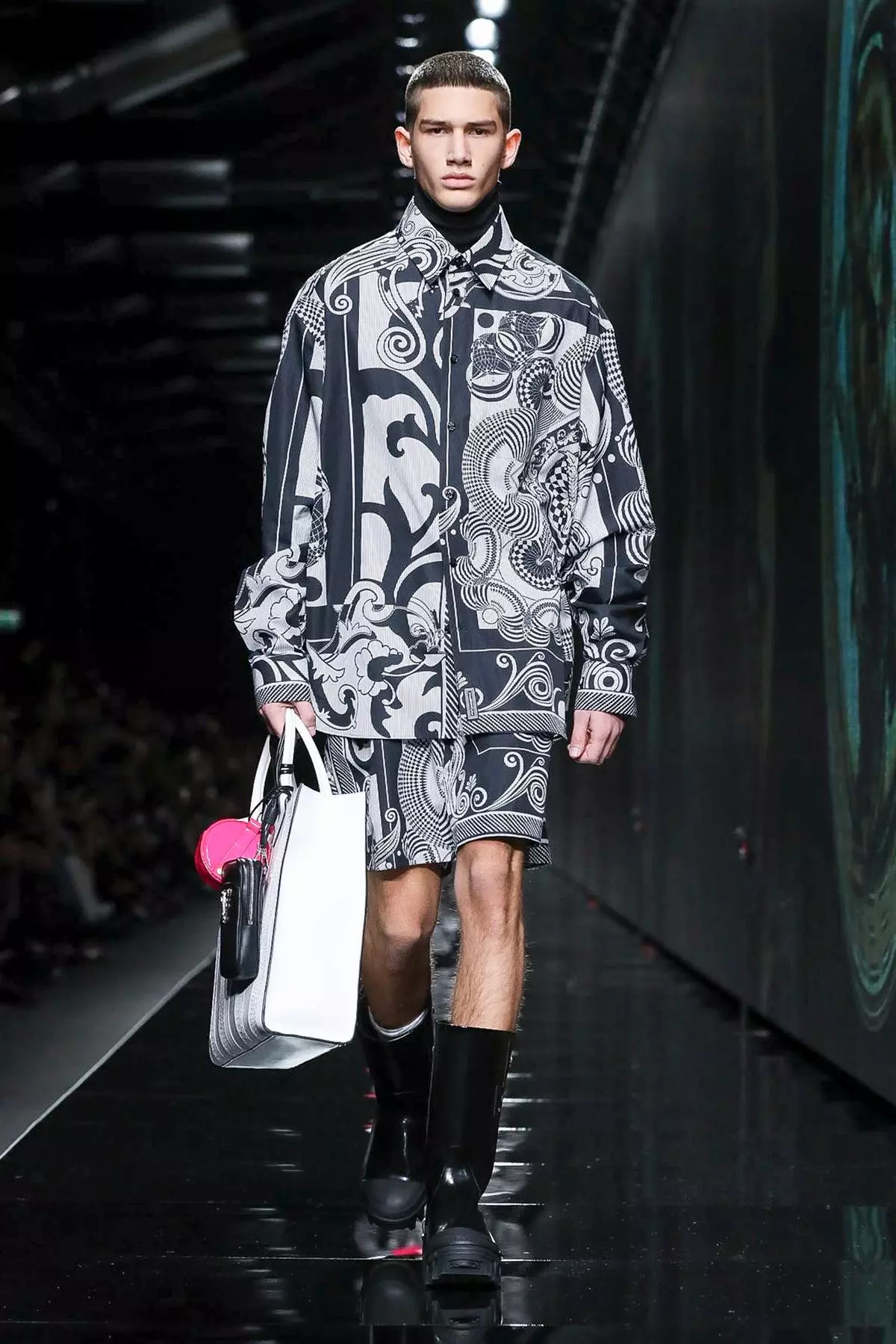 Versace Ready To Wear восень/зіма 2020 Мілан 44569_39