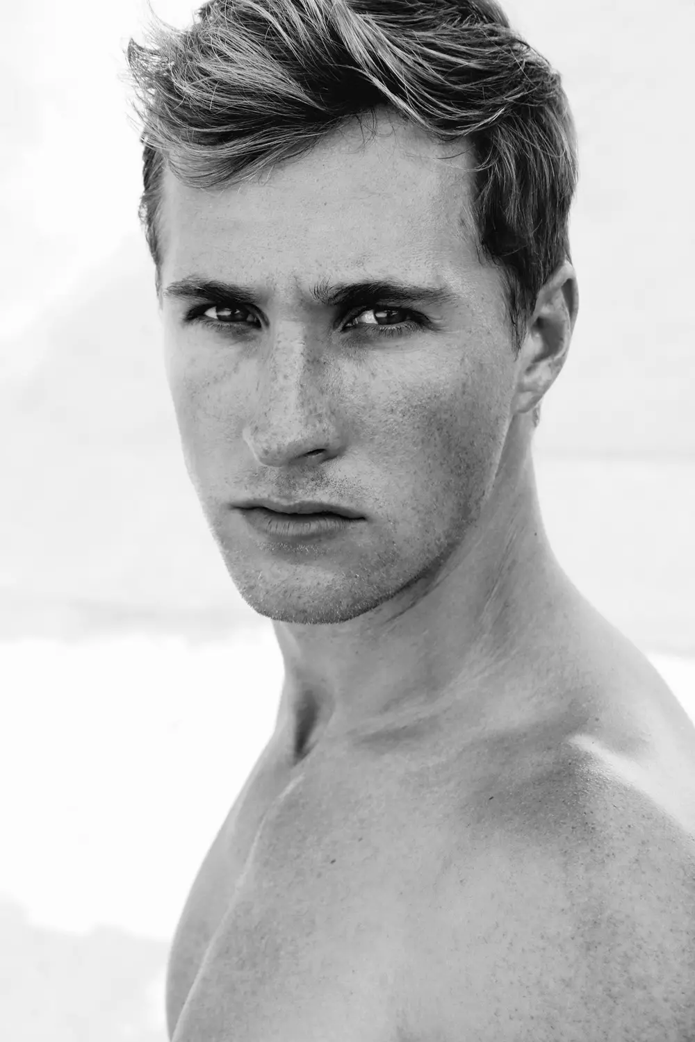 Crno na crnom Fotograf Josh Williams, model Trevor Carstens489