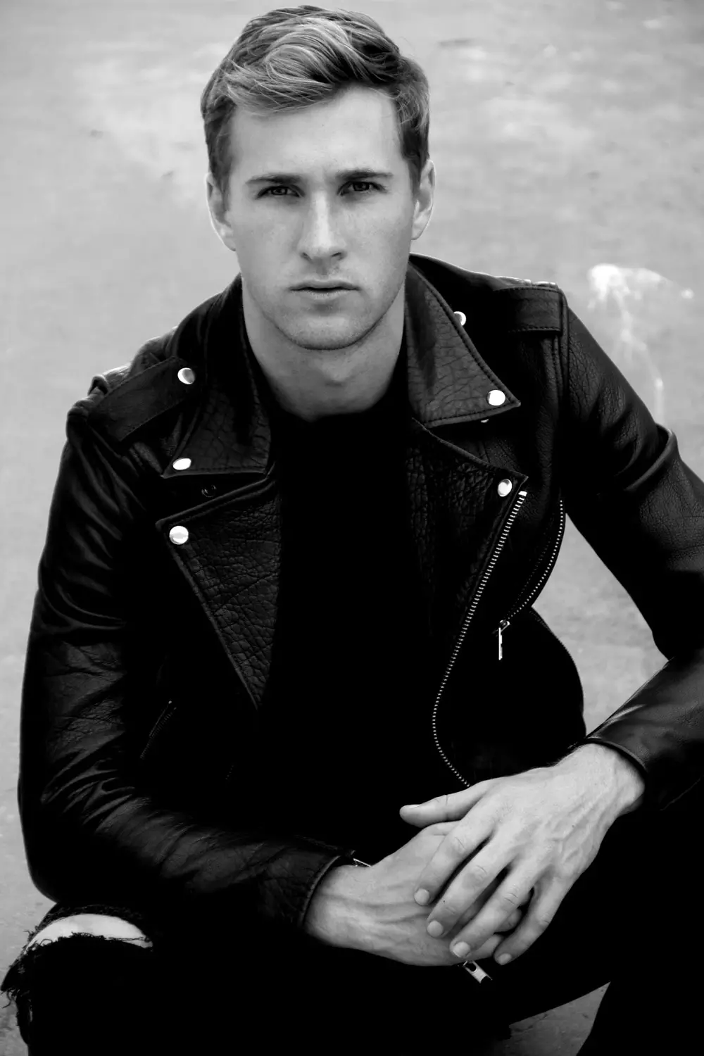 Crno na crnom Fotograf Josh Williams, model Trevor Carstens474