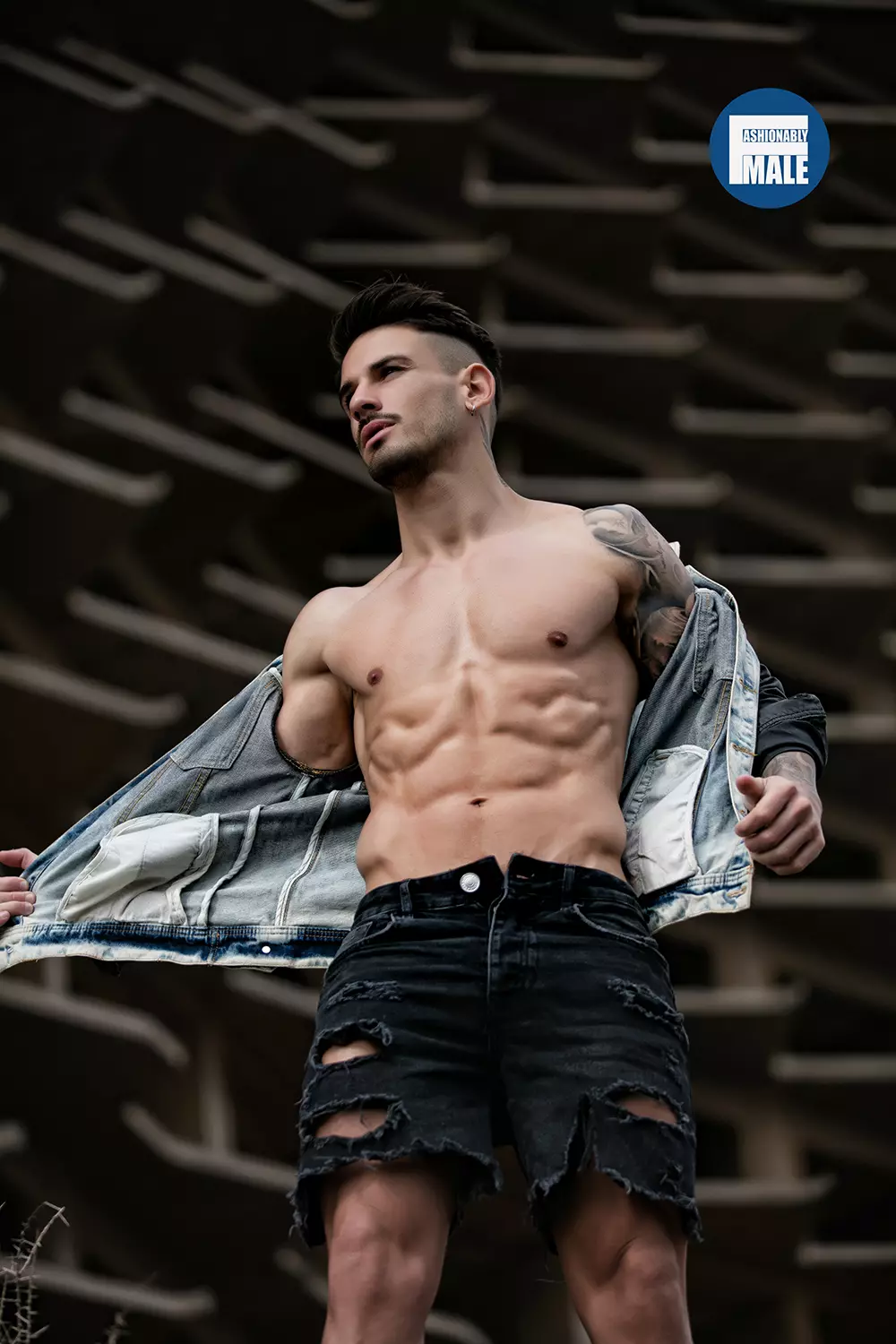 Pedro Gonzalez oleh Joan Crisol untuk Fashionably Male