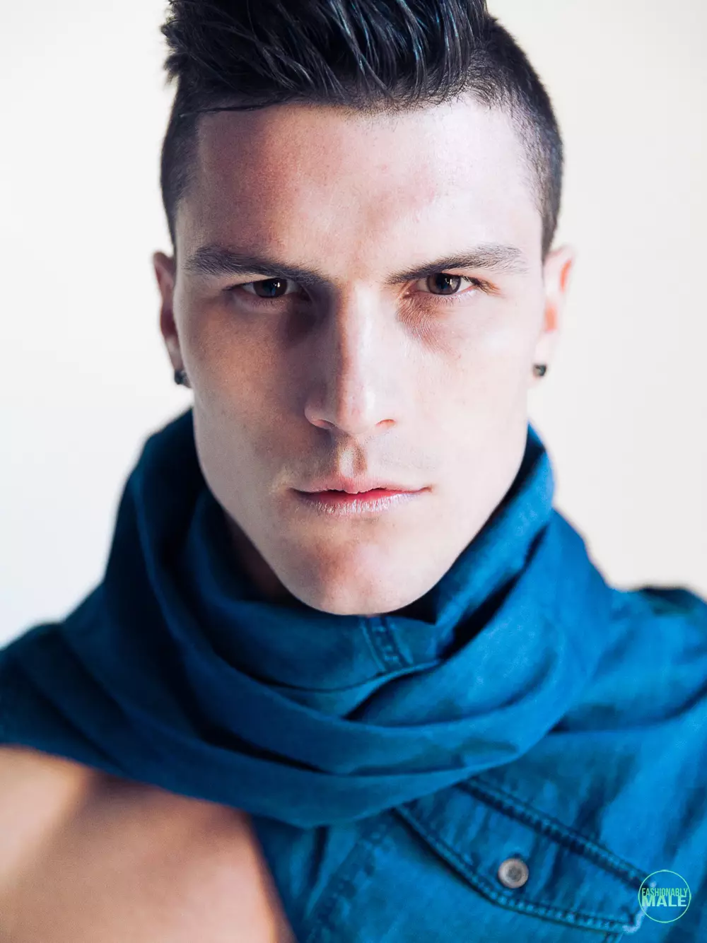 Jesse Cronk de Juan Neira para Fashionably Male11