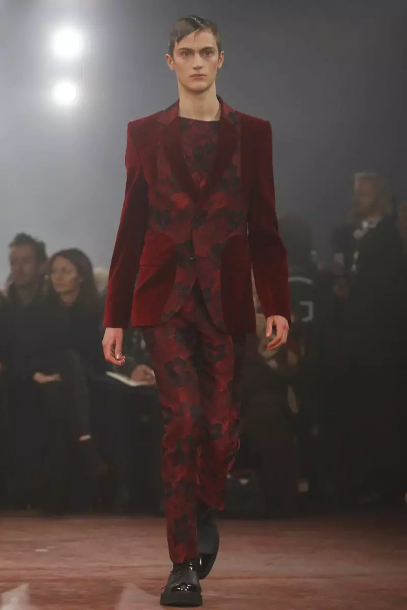 Veshje për meshkuj Alexander Mcqueen vjeshte dimër 2015 në Londër