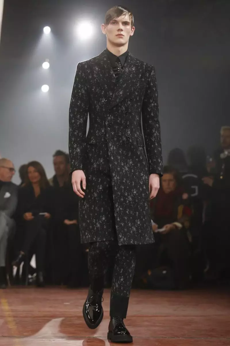 Alexander Mcqueen herrafatnaður haust vetur 2015 í London