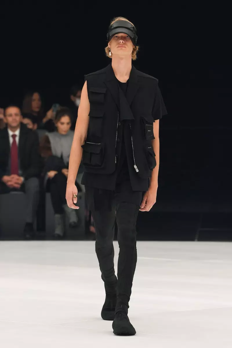 Givenchy RTW pavasaris, 2022 m. Paryžius