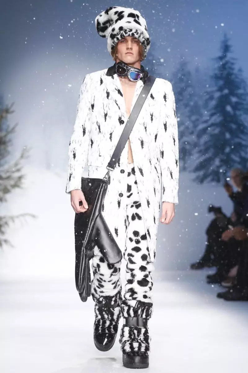 Мъжко облекло Moschino есен зима 2015 в Лондон