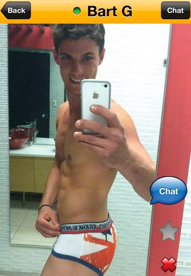 GRINDR & BRIEF ENCOUNTERS 46724_5