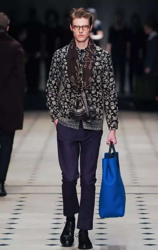 Burberry Prorsum Vira Aŭtuno/Vintro 2015 Londono