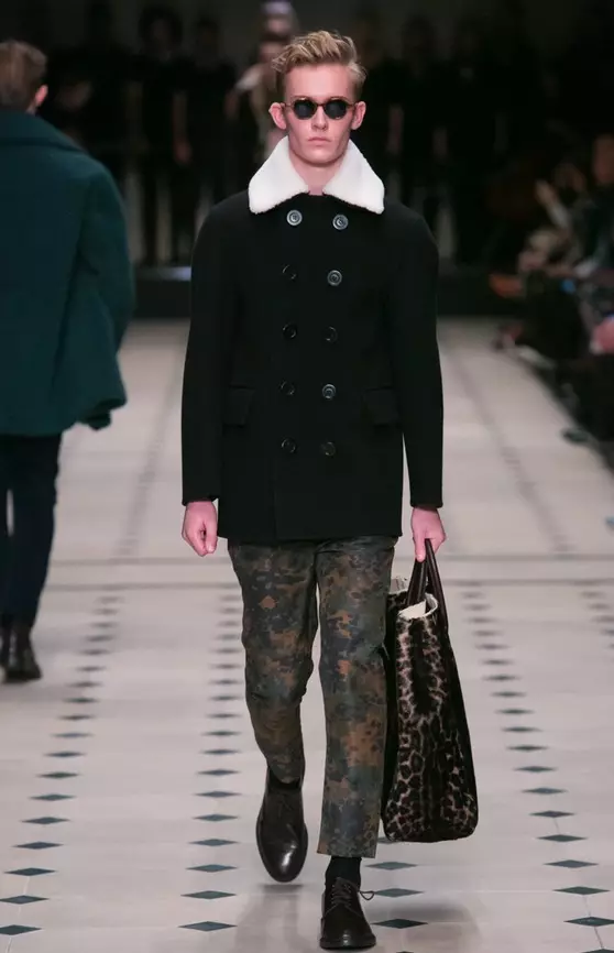 Burberry Prorsum Vira Aŭtuno/Vintro 2015 Londono